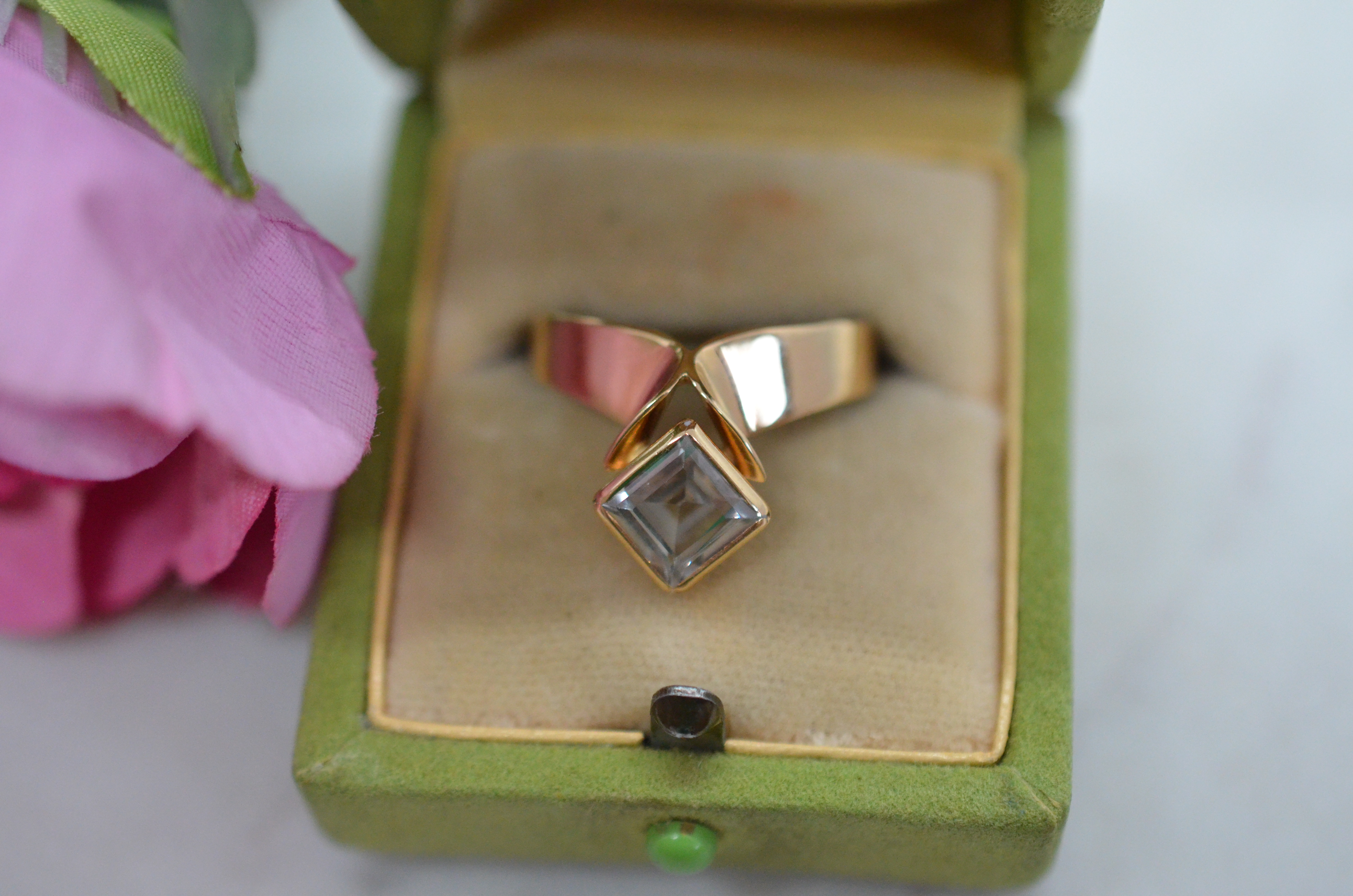 Vintage 18k ring with rock crystal, 1974 - 2