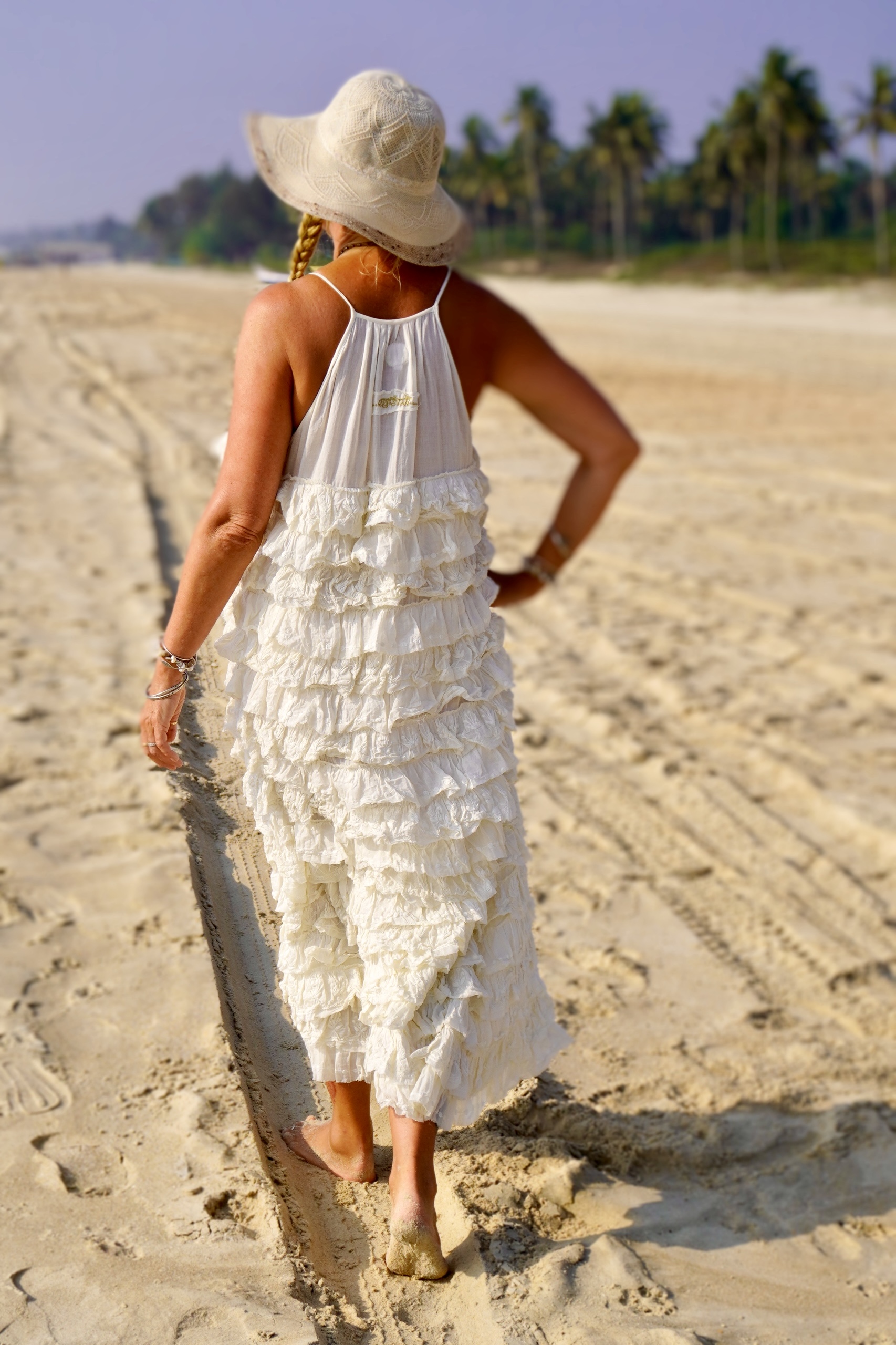 matty ruched bodice maxi dress Mathilde brown velvet-panel ruched maxi dress