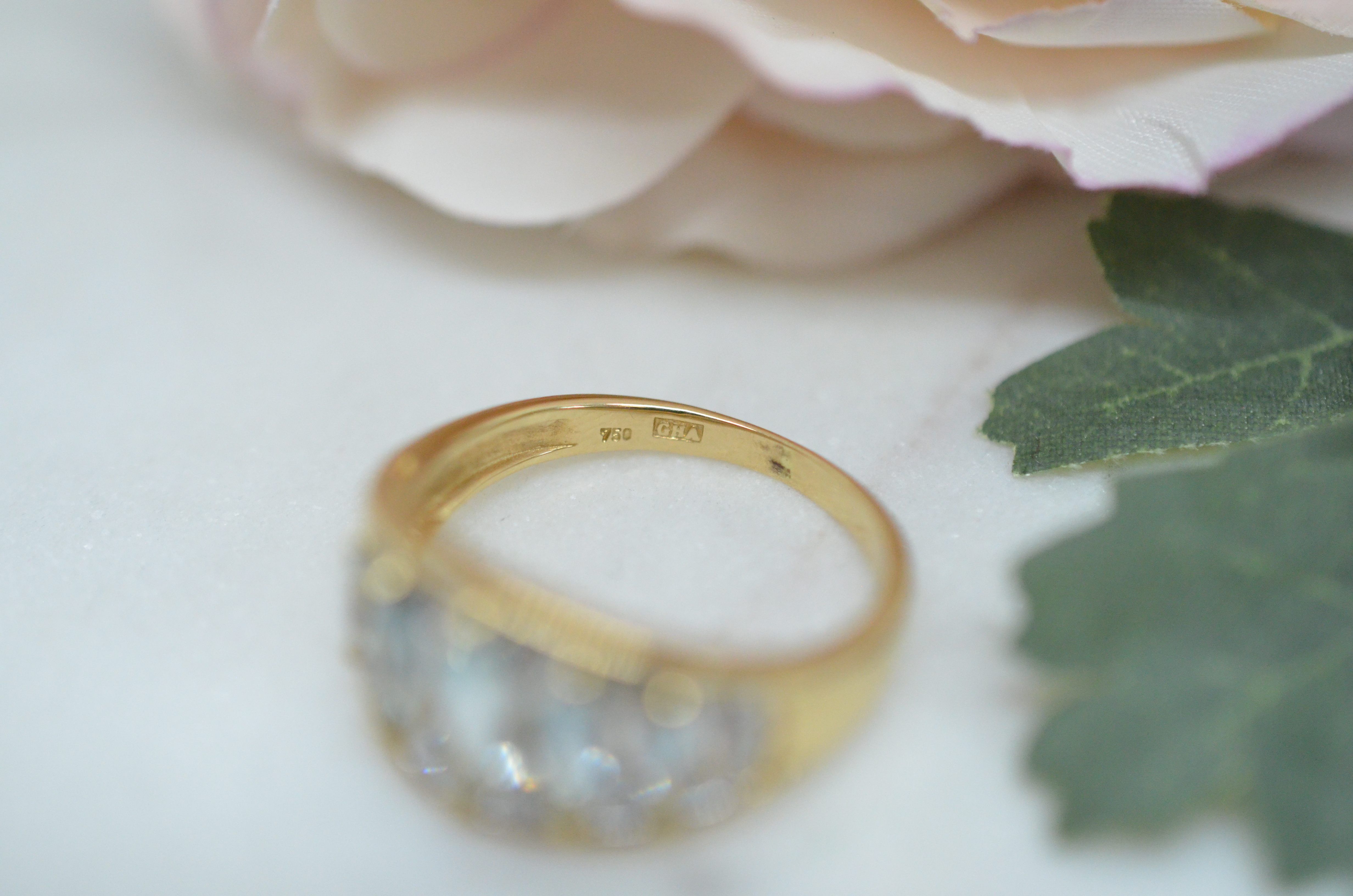 Second Hand 18k ring with diamonds and light blue stones - 6