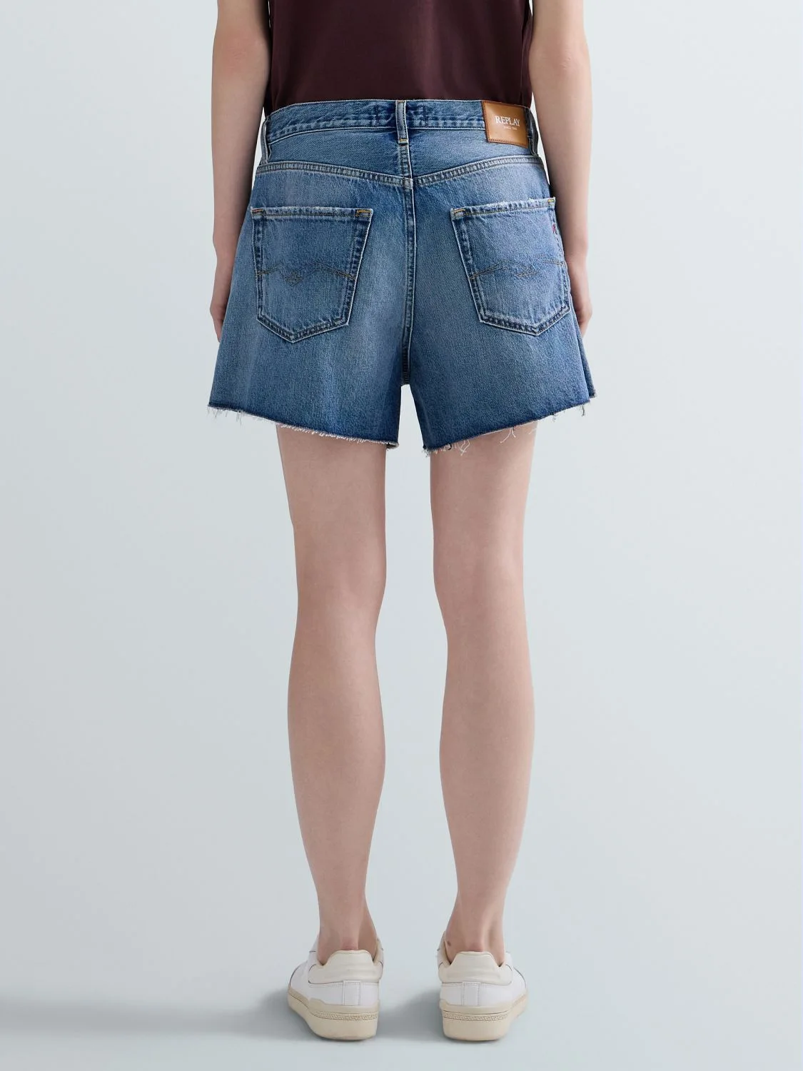 STRAIGHT-FIT DENIM SHORTS MEDIUM BLUE - 3