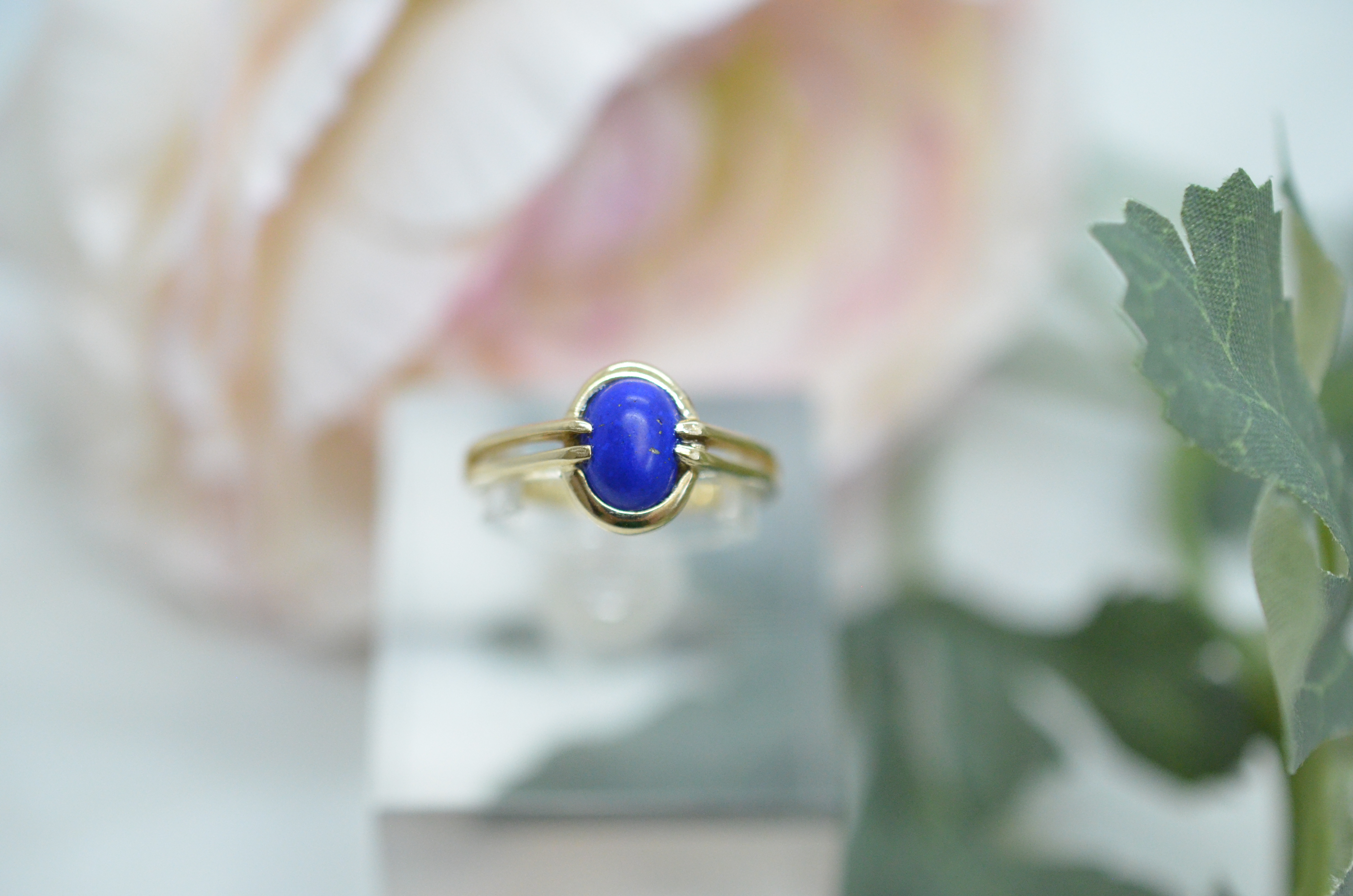 Second Hand 14k ring with blue stones