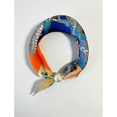Scarf Chloe med magnet mönstrad orange/blå