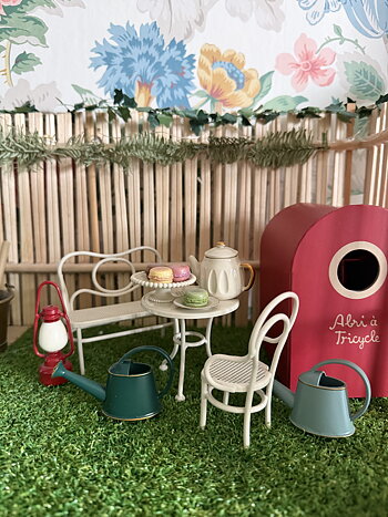 Cafe set, mus
