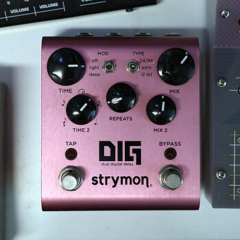 Strymon DIG V1 Dual Digital Delay, beg