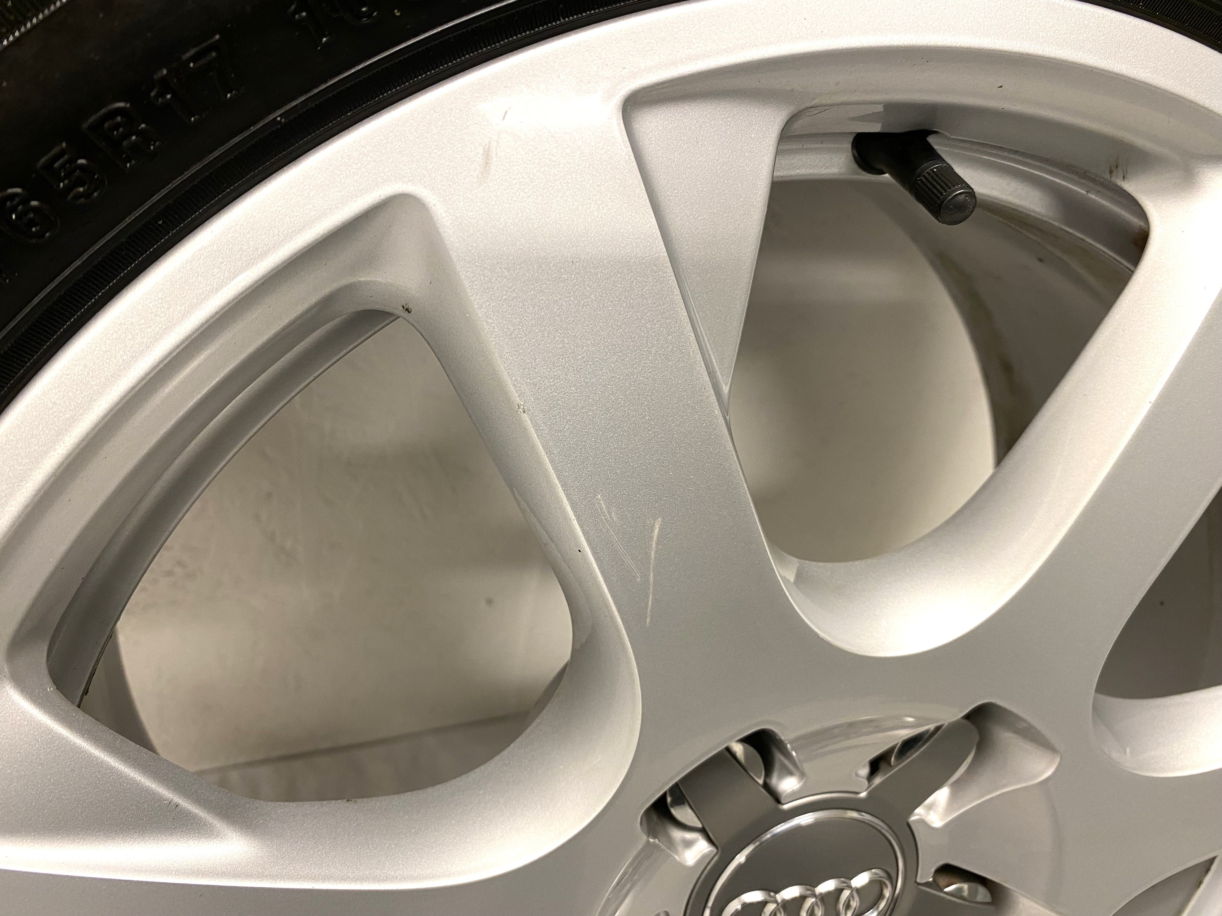Kompletta Sommarhjul | AUDI Q5 Original 5x112 8x17 ET39 66.6 +  235/65 R17 108H Rotalla Enyoyland H/T | V01-2017 | 4|4|4|3 mm - 9
