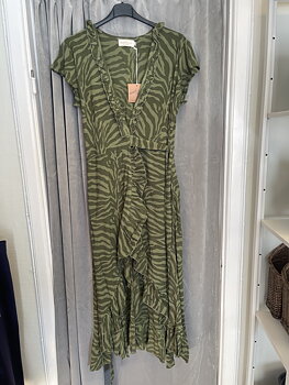 Coconut Milk Long Wrap Zebra Green