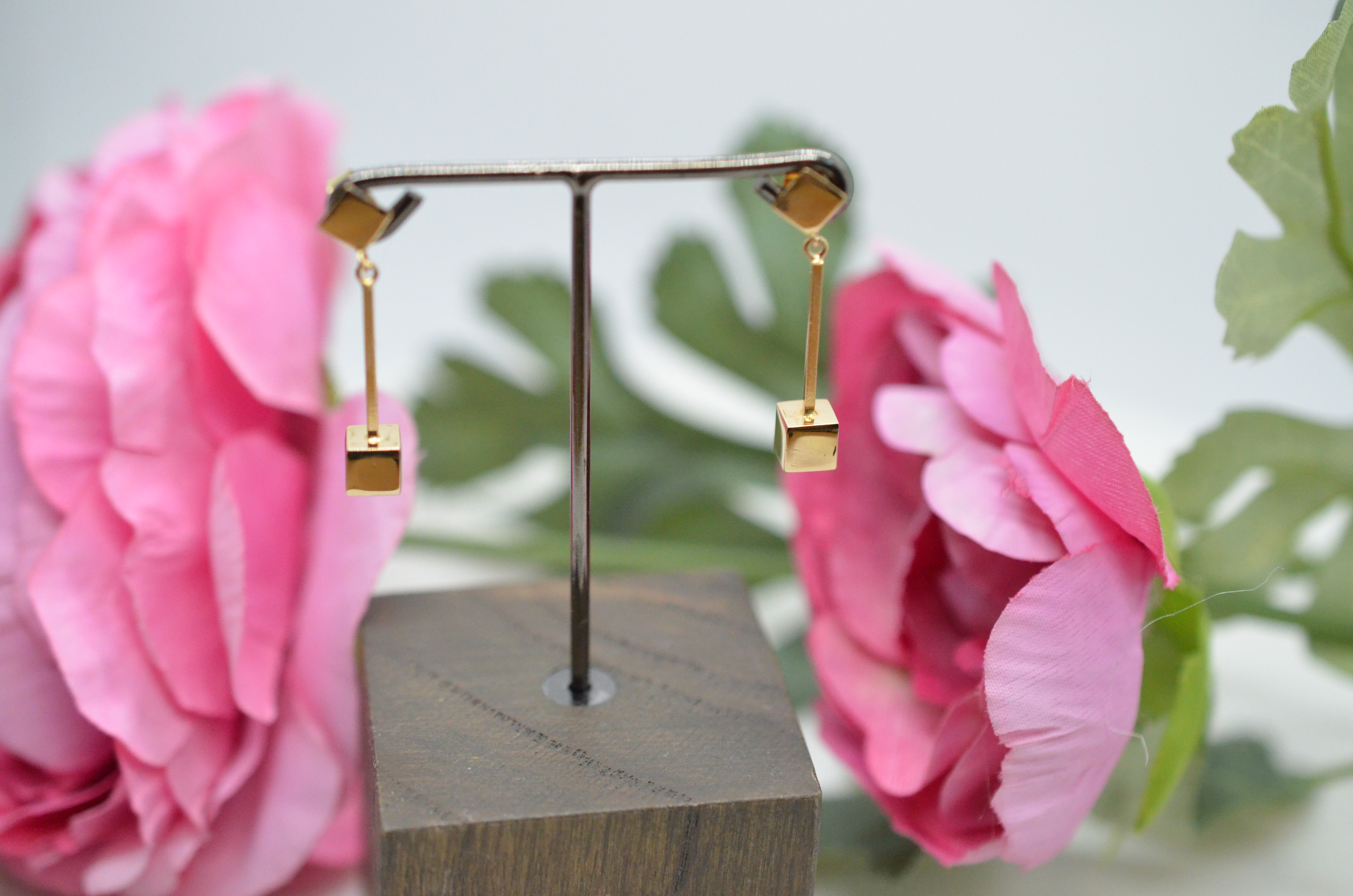 Vintage 18k earrings rod with cube - 2
