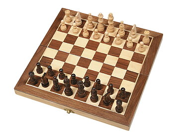 Schackspel i låda