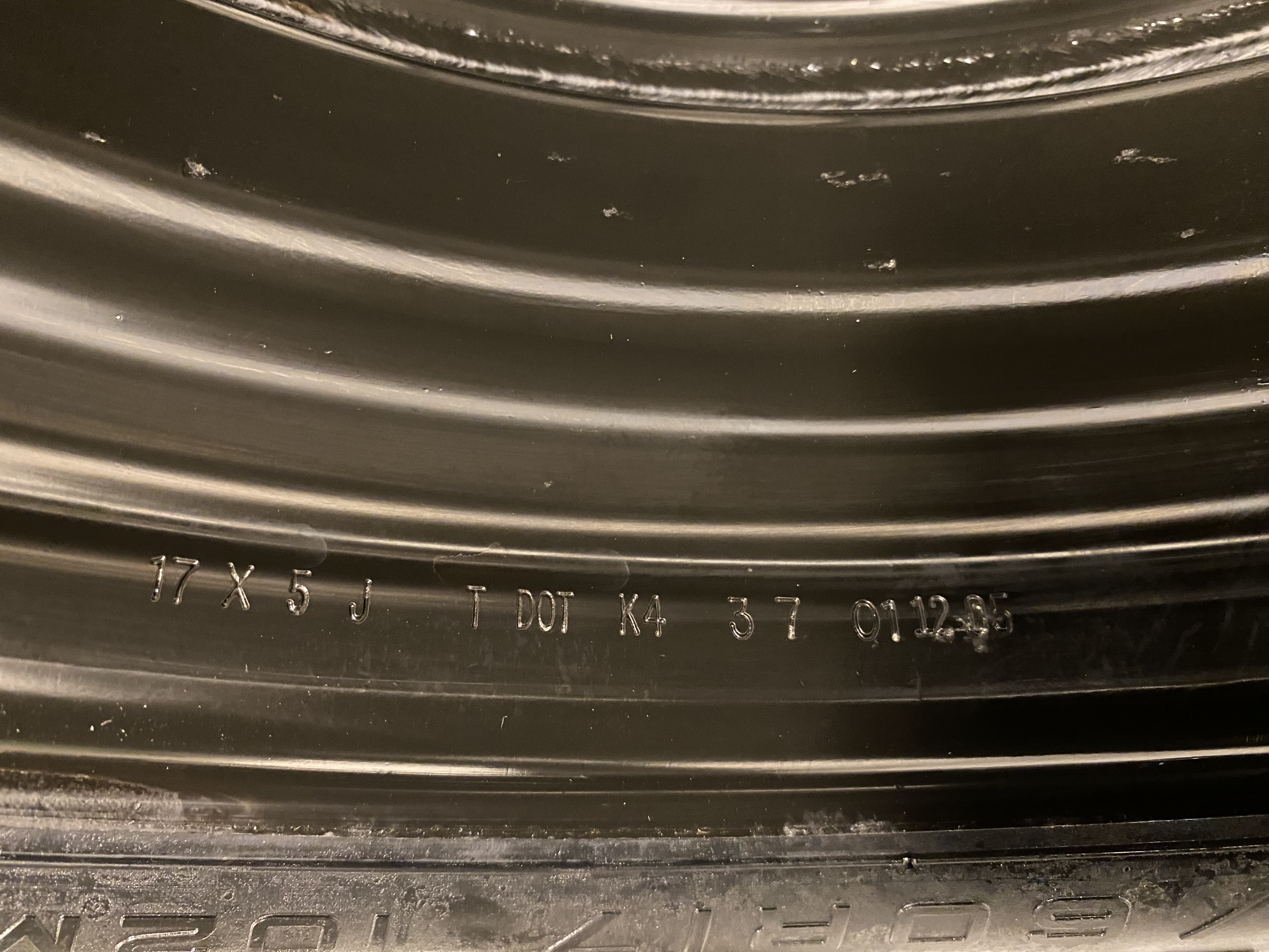 RESERVHJUL | 17" FORD MUSTANG S197 2005-2014 | 5x114.3 5x17 ET37 70.3 + T 185 60 R17 MAXXIS SPARE TIRE Temporary Use Only | V41-2004 | 3mm (Original) - 6