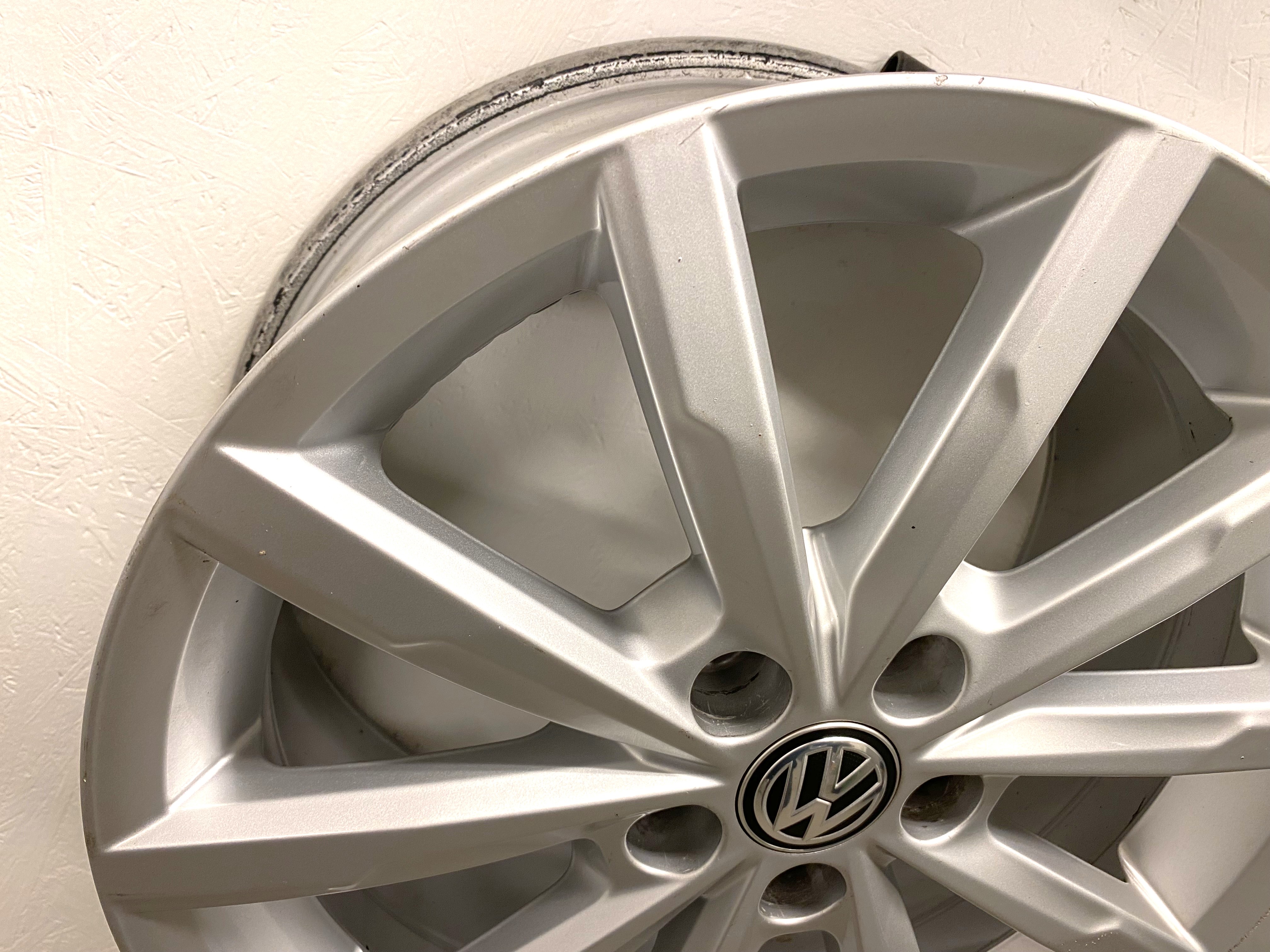 BEGAGNAT | 4 st | 16" ALUFÄLGAR Original VW POLO | 5x100 7x16 ET46 57.1 - 8