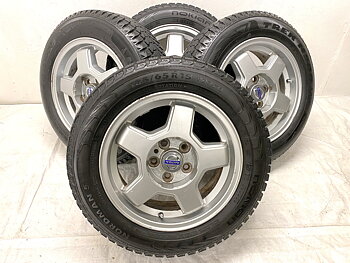 Kompletta Vinterhjul DUBB | 15" VOLVO 240 TURBO | 5x108 6x15 ET25 65.1 +  2 st 185/65 R15 92T XL Nokian Nordman 5 | V24-14 |6|6mm + 2 st 185/65 R15 88T Maxtrek M900 Ice | V26-19 |8|8mm