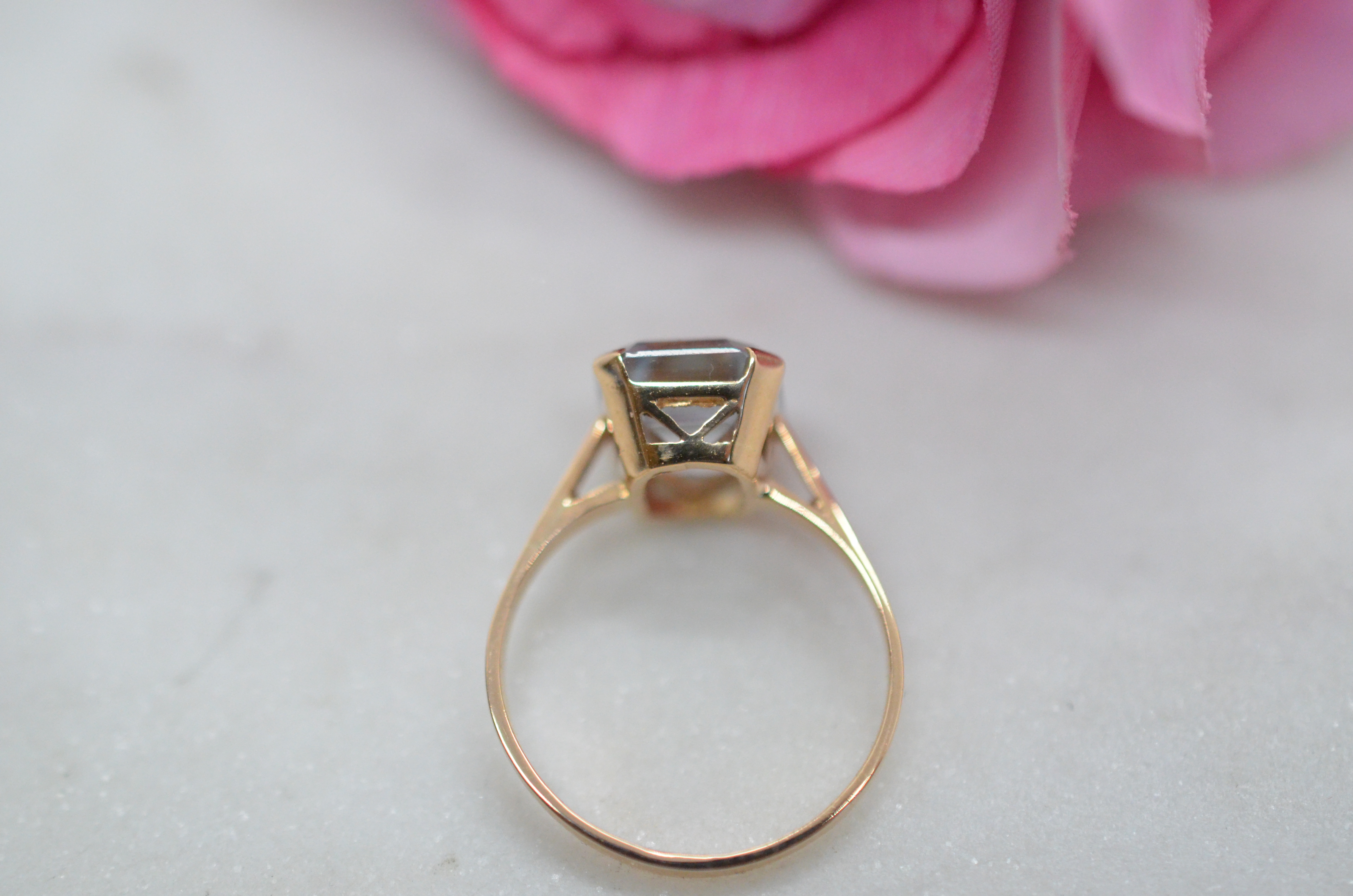 Vintage 18k ring with light blue stone, 1946 - 4