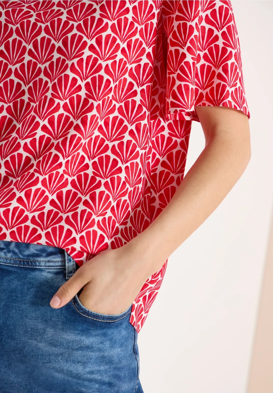 AOP Blouse - Glazed Apple Red - Cecil - 4