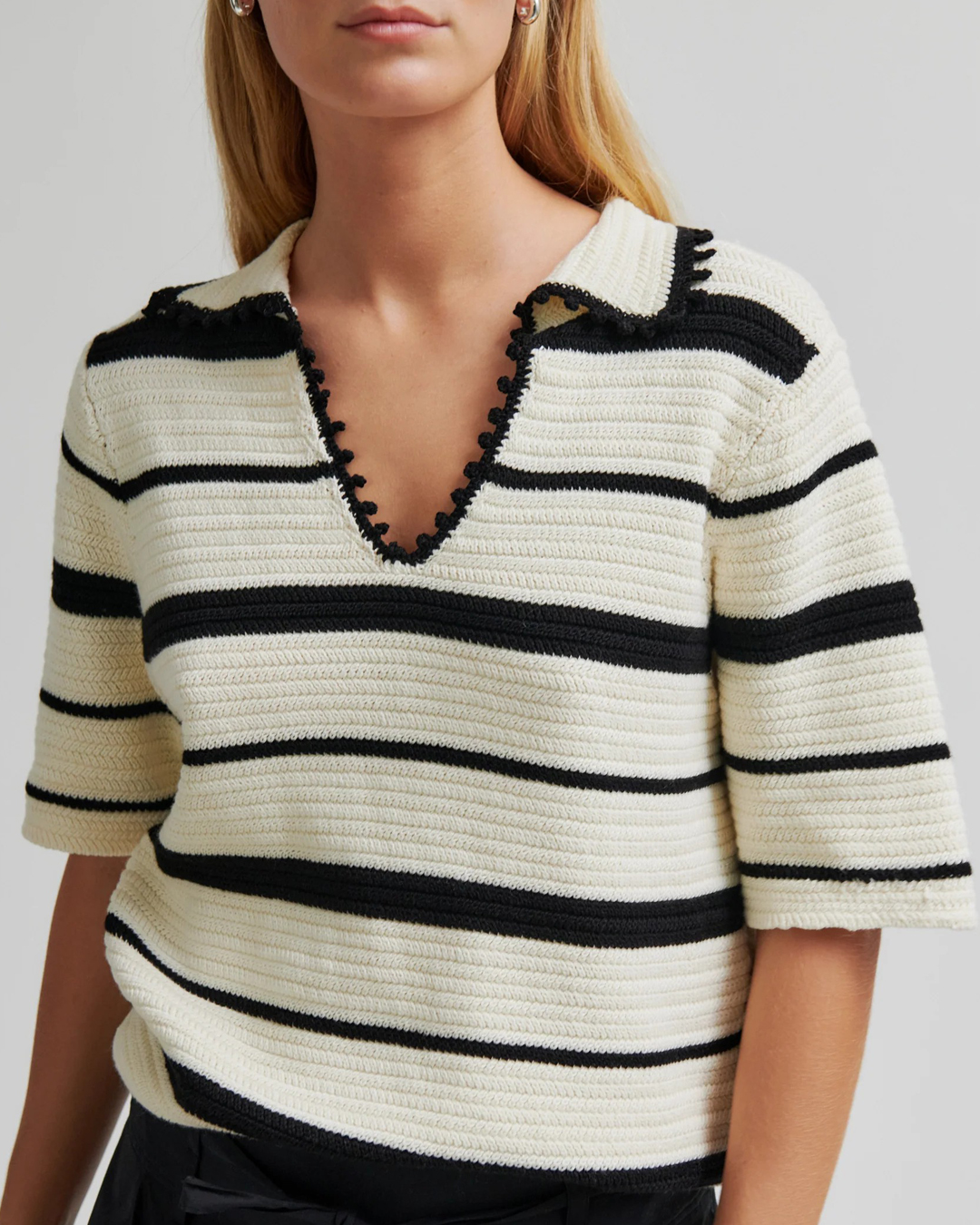 Jumper Susi kort ärm randig svart/beige - 4