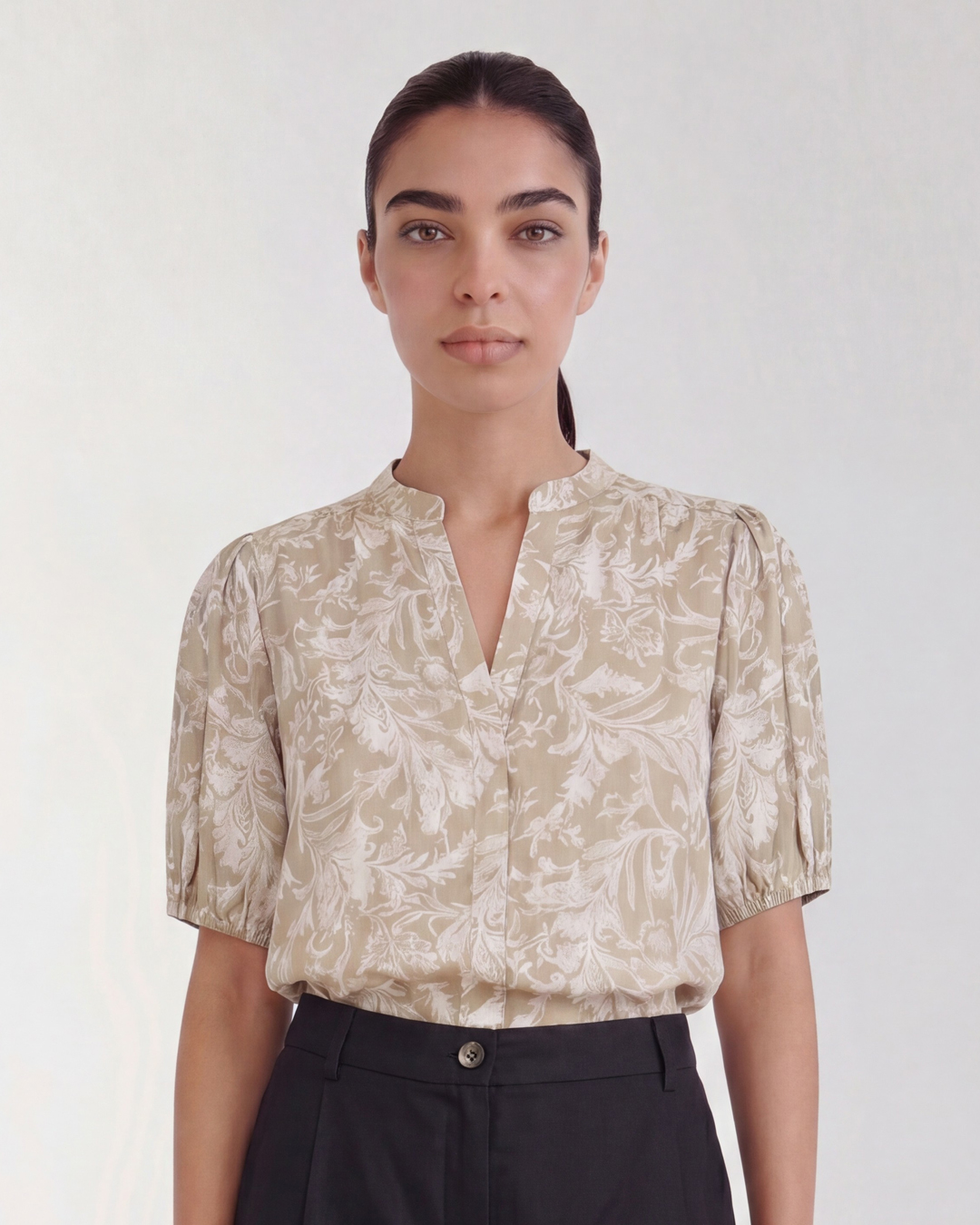Blus Runi1 mönstrad beige/vit