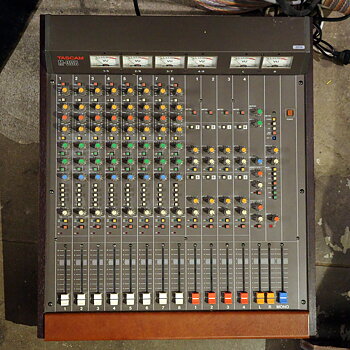 Tascam M-308, beg