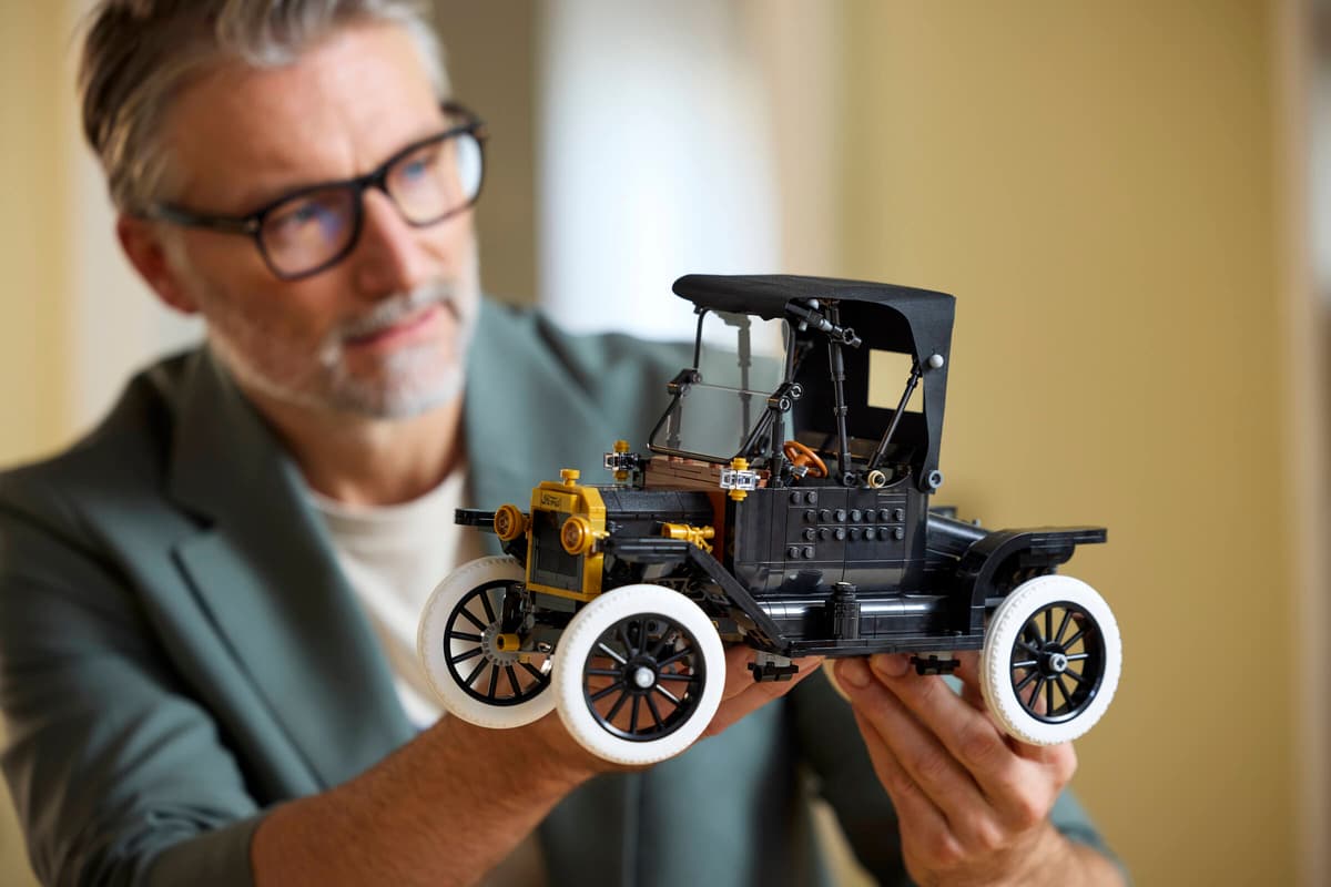 LEGO 11376 Ford Model T - 3