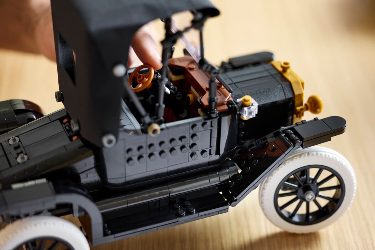 LEGO 11376 Ford Model T - 16