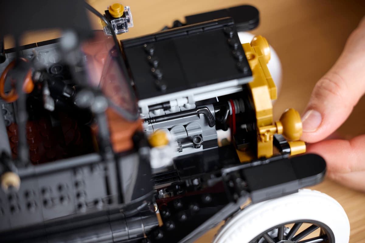 LEGO 11376 Ford Model T - 15