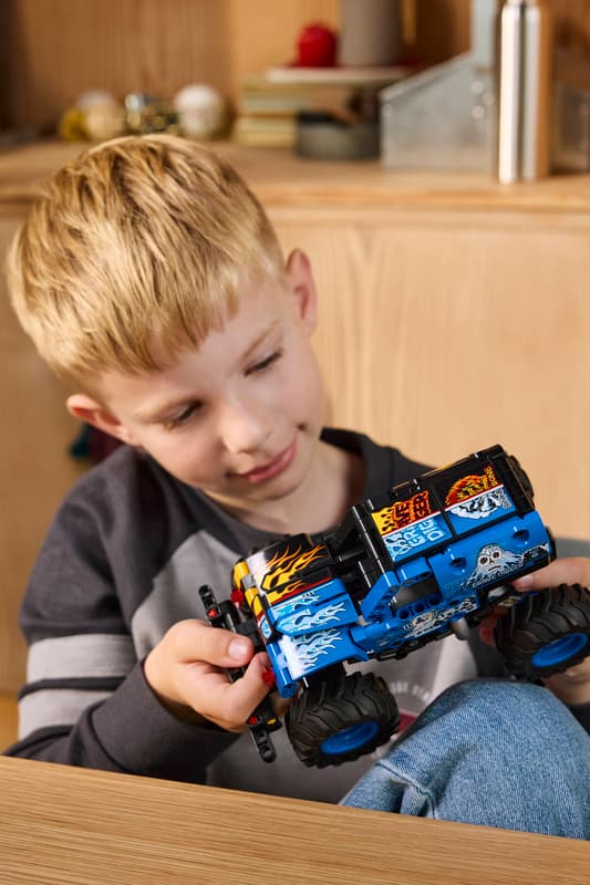 LEGO 42219 Monster Jam™ Grave Digger™ Eld och Is - 8