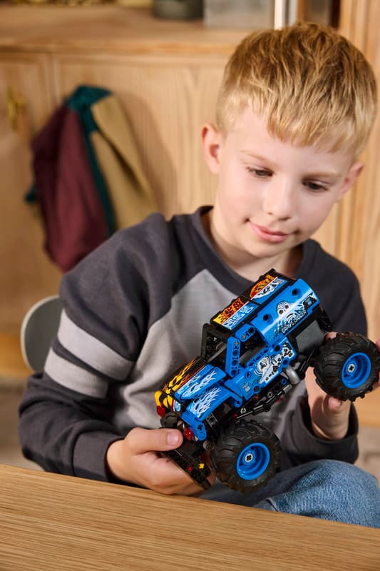LEGO 42219 Monster Jam™ Grave Digger™ Eld och Is - 10