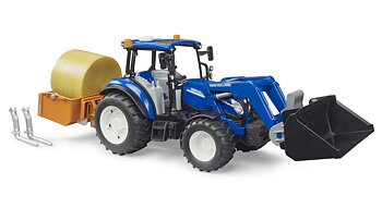 New Holland T5 med hölastare och höbal