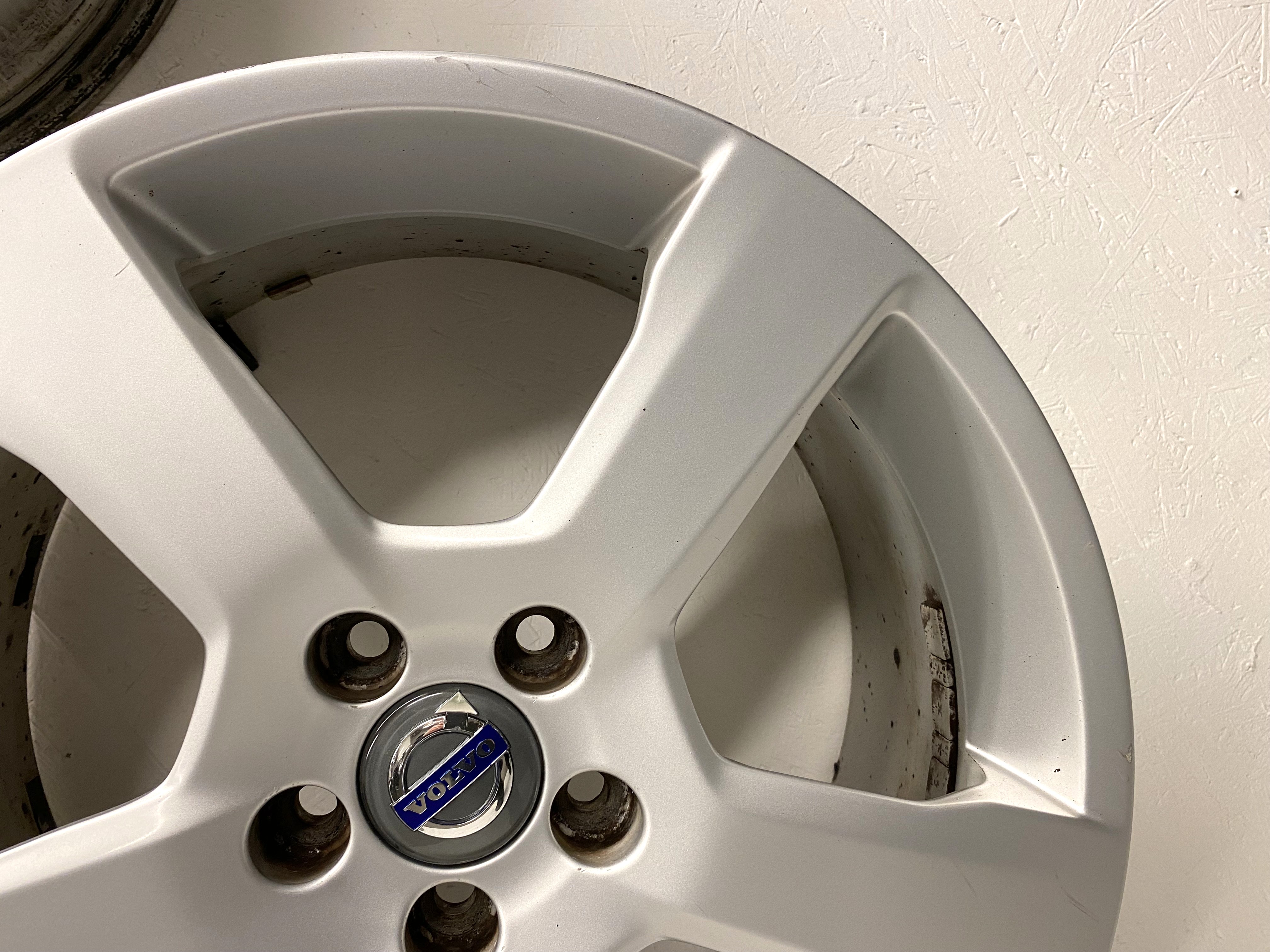BEGAGNAT | 4 st | 18" ALUFÄLGAR Original VOLVO Cratus 31255447 | 5x108 8x18 ET55 63.4 - 3