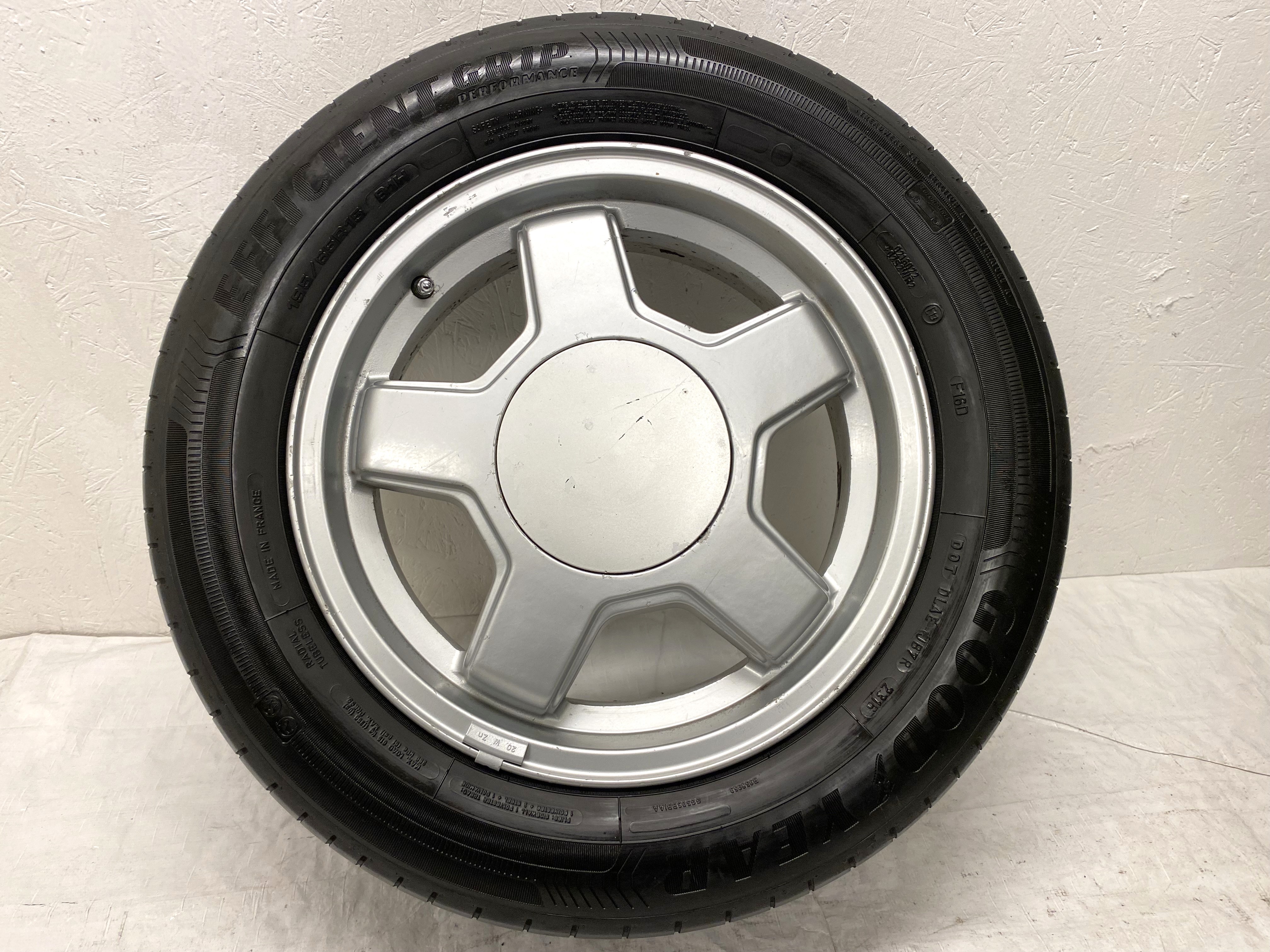 Kompletta Sommarhjul | 15" VOLVO 240 TURBO | 5x108 6x15 ET25 65.1 +  195/65 R15 91H Goodyear Efficient Grip Performance | 2 st V23-16 | 3.5|3.5mm + 2 st V31-17 | 4.5|4.5mm - 9
