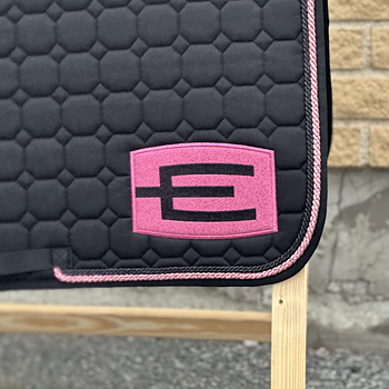 EQUILINE HOPPSCHABRAK MED E-LOGGA E75 BLACK-GL.PINK/BLACK