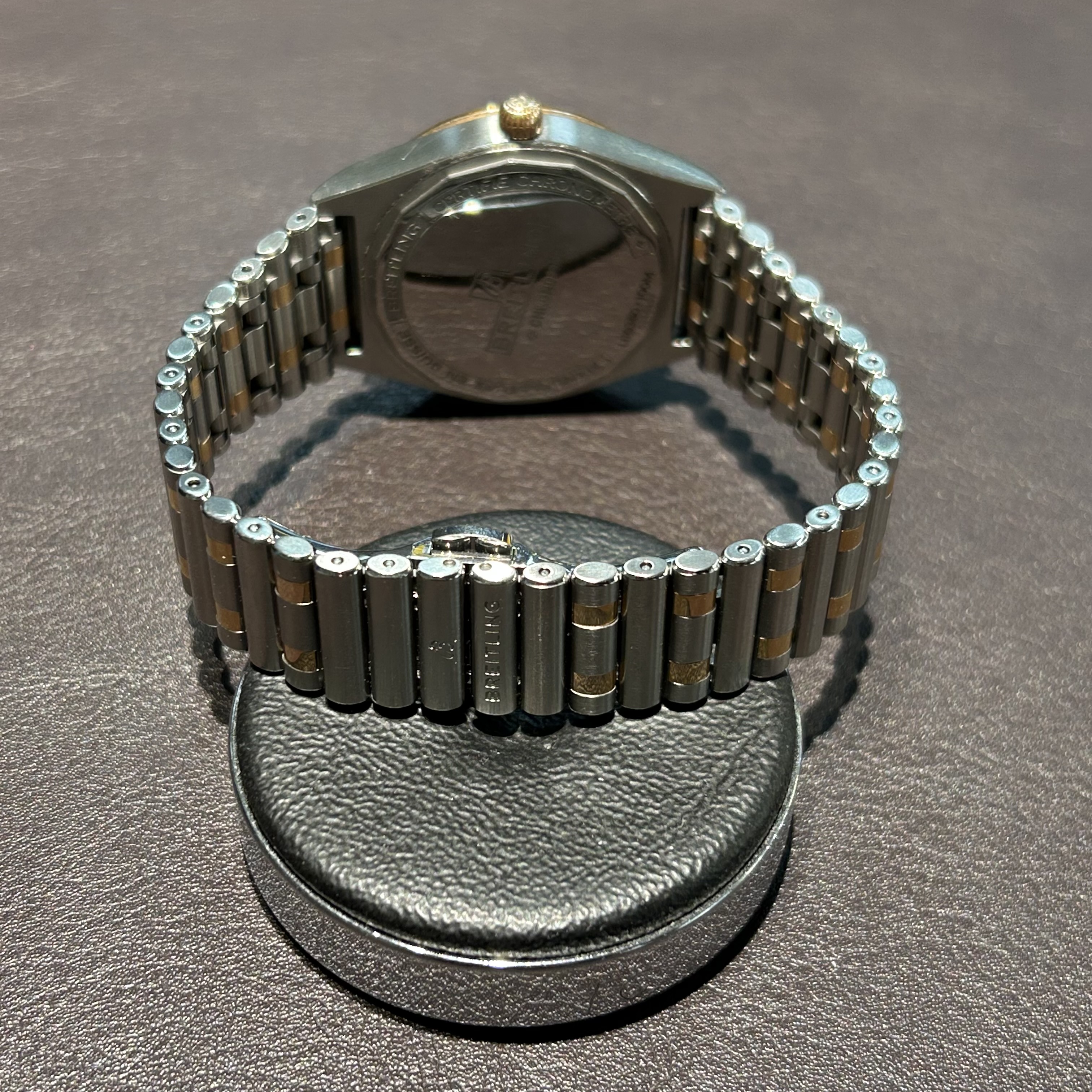 SÅLD 20 juli 2026 för 78.000:- Breitling Chronomat Automatic 36 koppar stål och 18 K rött guld med diamant bezel - 3