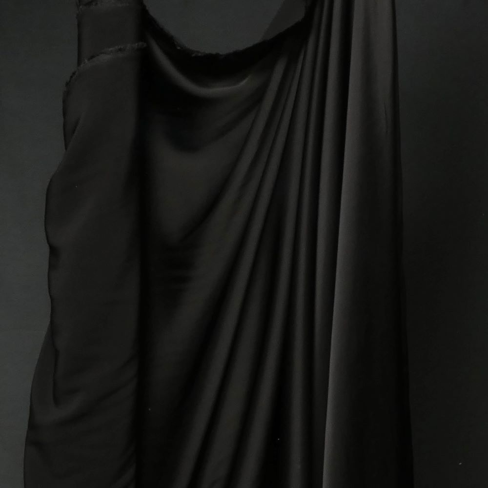 Viskos Satin Svart