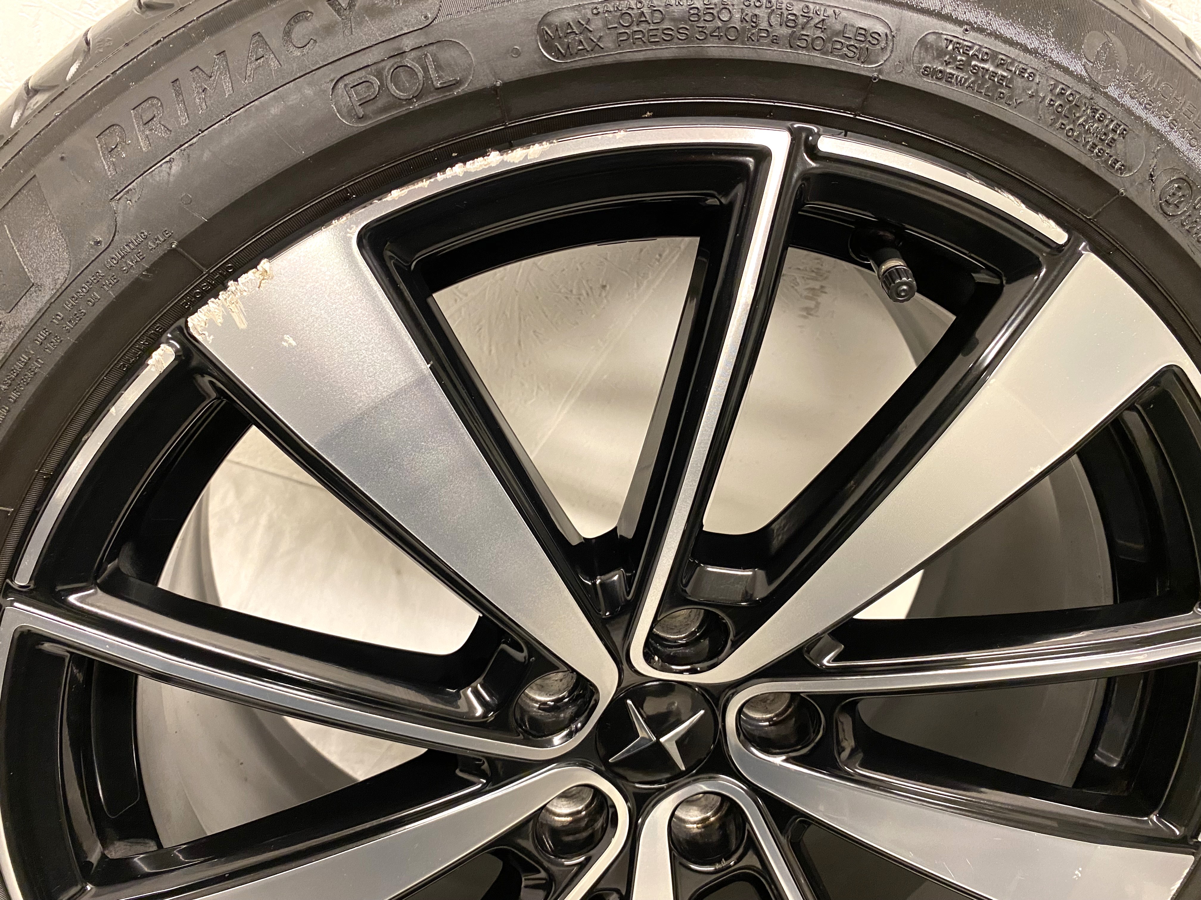 Kompletta Sommarhjul | 19" POLESTAR 2 31680895 | 5x108 | 2 st 8x19 ET50 63.4 + 2 st 9x19 ET53 63.4 | 245/45 R19 102V XL POL Michelin Primacy 4 | V46-2021 | 4mm | 4.5mm | 5mm | 5.5mm - 13