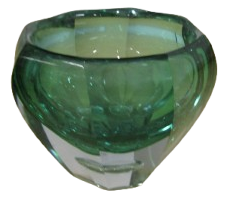 Grön glasskål