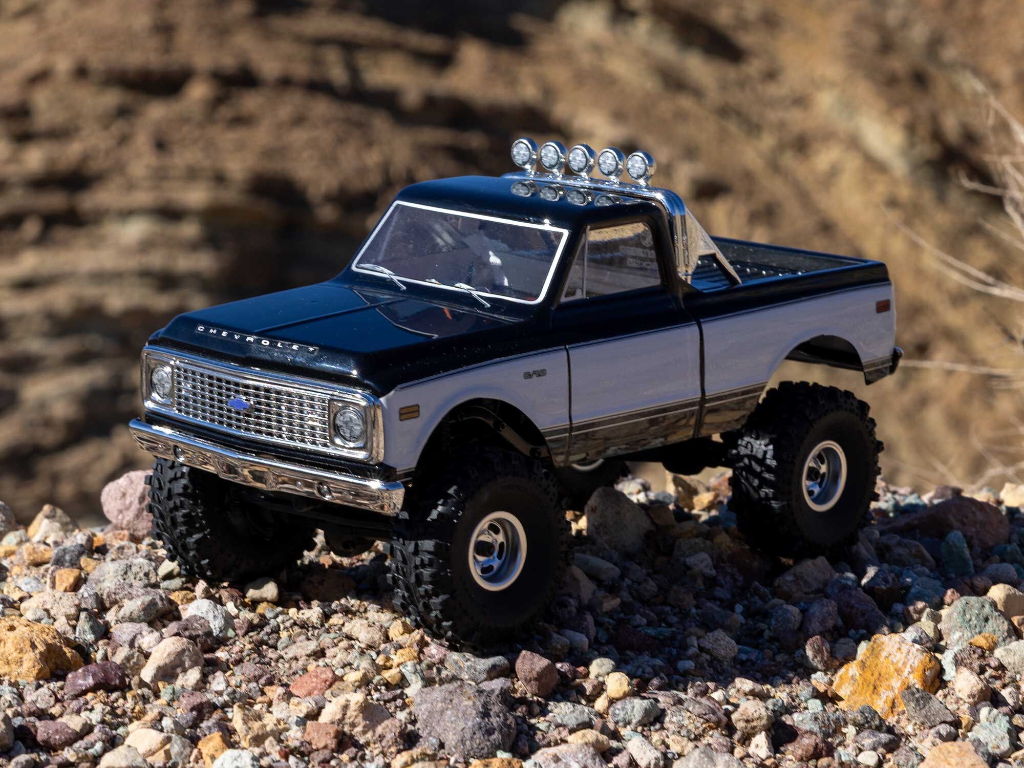Axial 1/24 SCX24 1971 Chevrolet C10 4WD Truck RTR, Black - 24