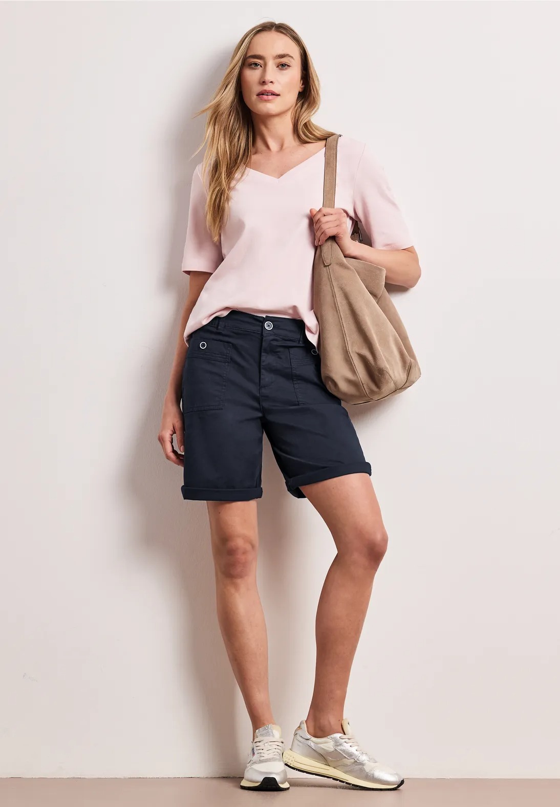 LTD QR Yulius Bermuda - Shadowed Navy - Street One - 3