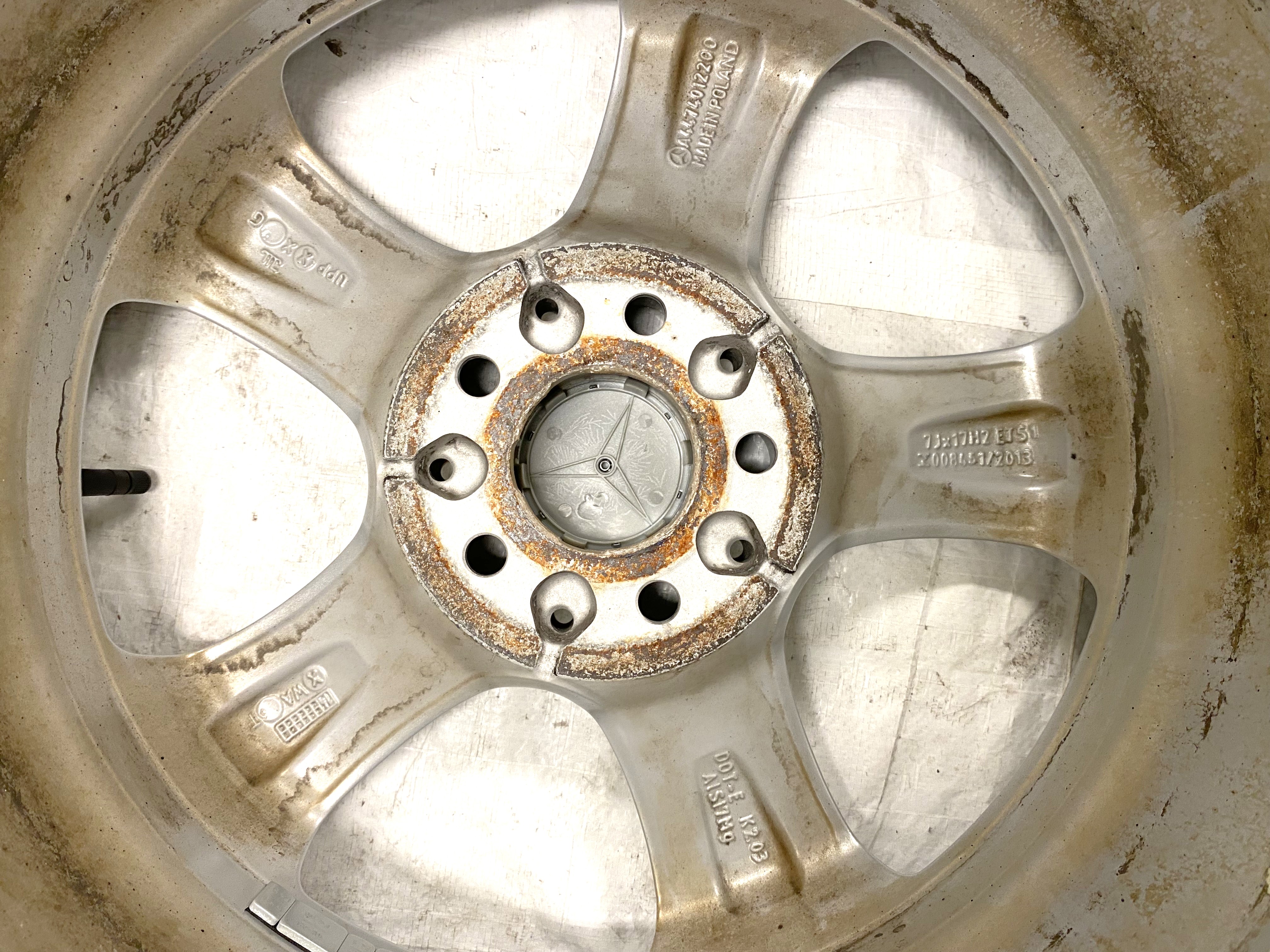 Kompletta Vinterhjul DUBB | 17" MERCEDES V-Klass W447 2014- | A4474012200 | 5x112 7x17 ET51 66.6 +  225/55 R17 101T XL Michelin X-Ice Nort 3 | V44-14 |8|8|8|8mm - 6