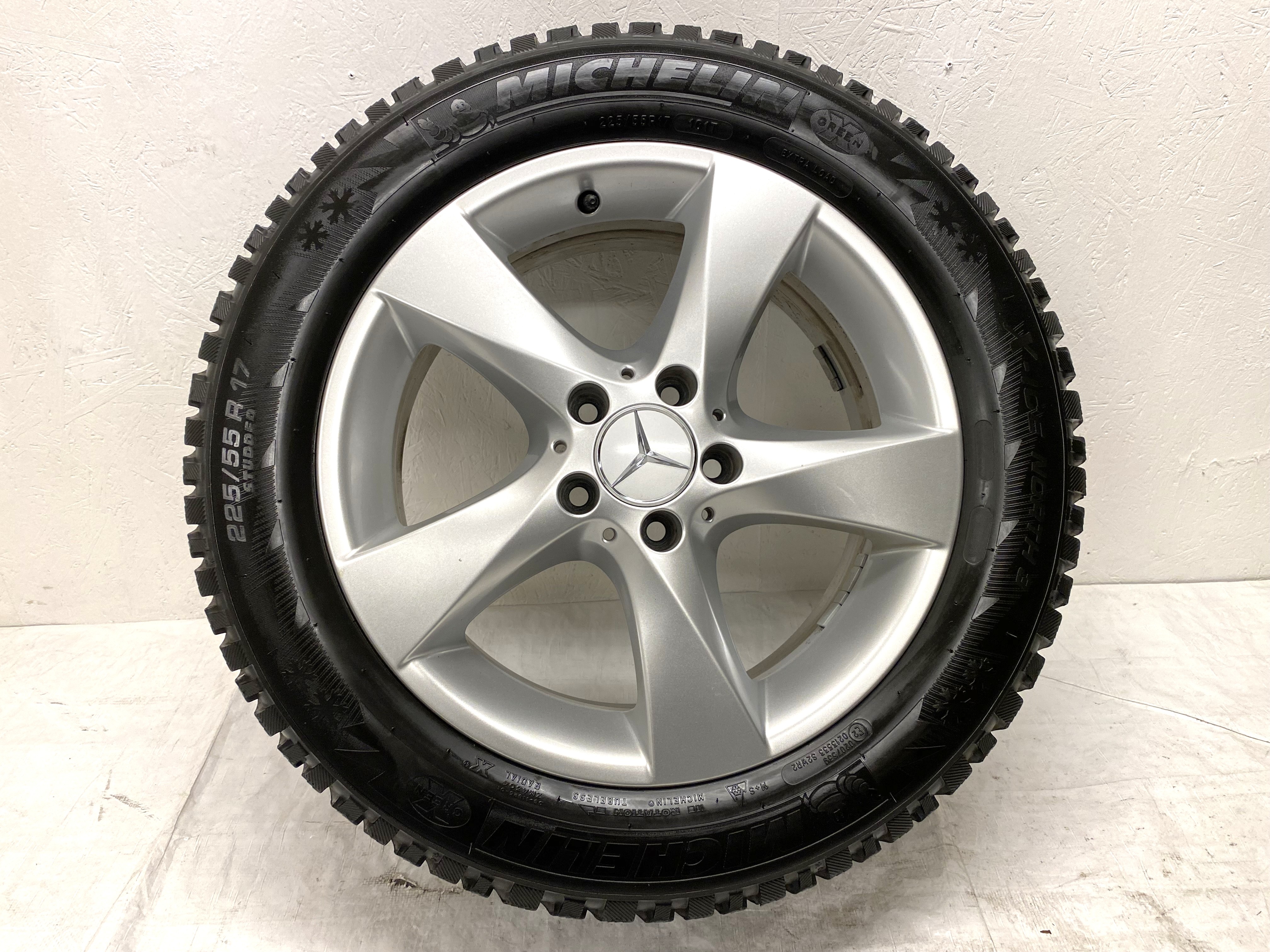 Kompletta Vinterhjul DUBB | 17" MERCEDES V-Klass W447 2014- | A4474012200 | 5x112 7x17 ET51 66.6 +  225/55 R17 101T XL Michelin X-Ice Nort 3 | V44-14 |8|8|8|8mm - 10