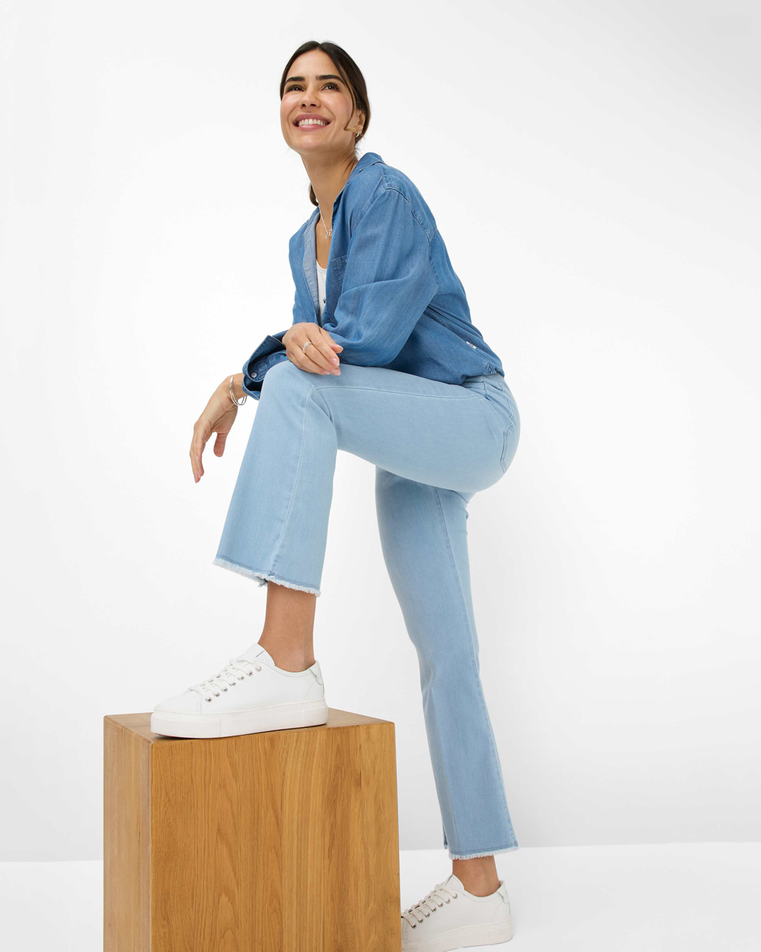 Jeans ShakiraS kort bootcut ljus denim - 7