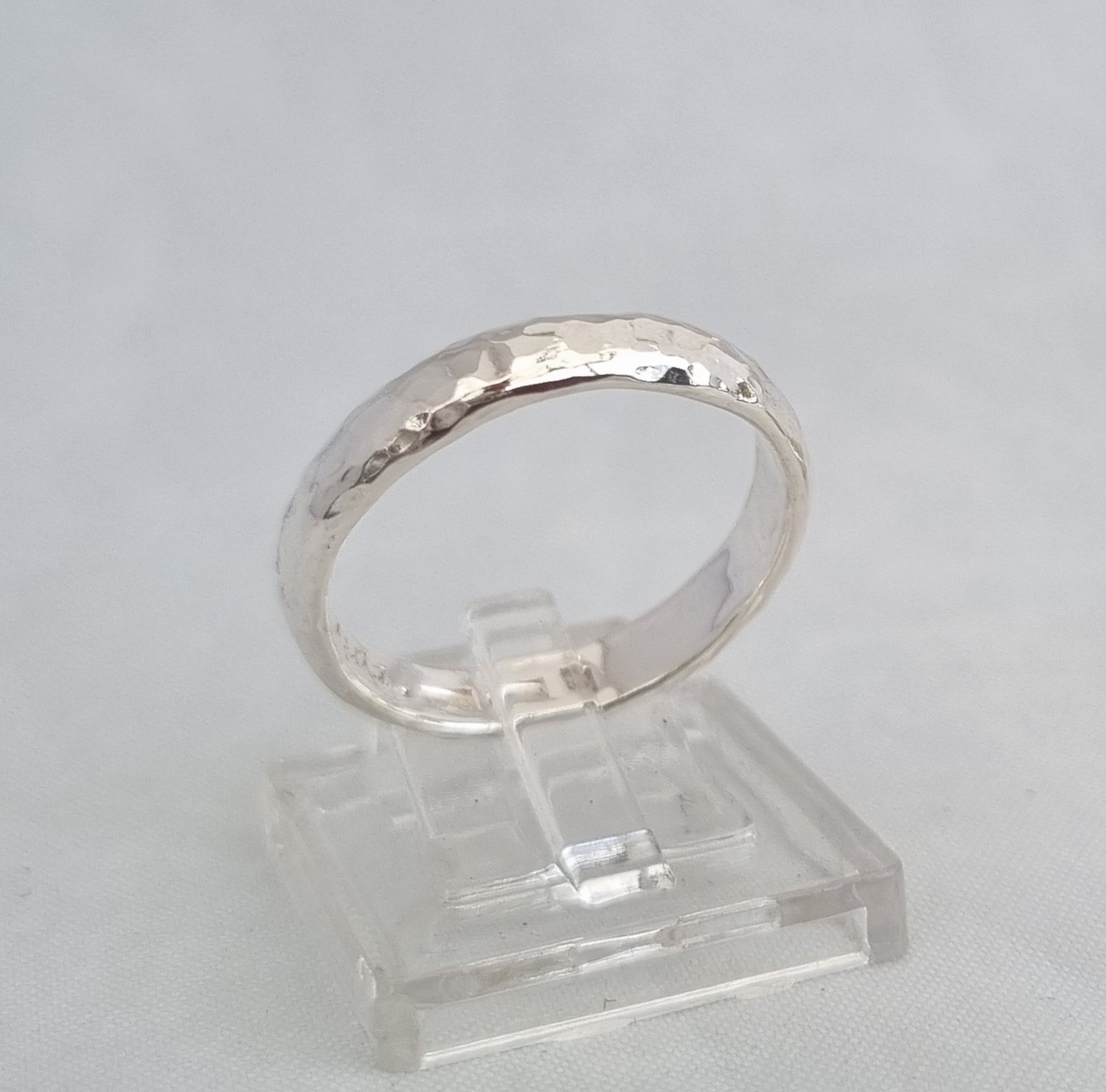 Enkel hamrad ring stl  18,3
