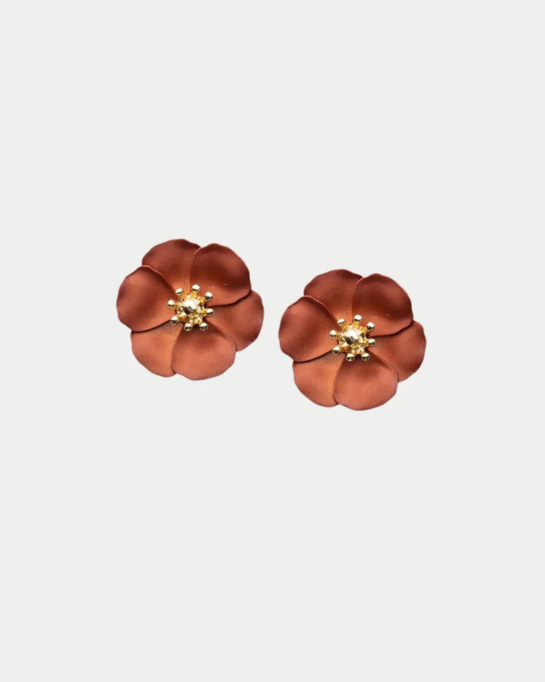 BOW19 Flower Small Earrings Light Brown