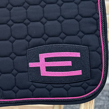 EQUILINE HOPPSCHABRAK MED E-LOGGA E49 BLACK-PINK-GL.BLACK 