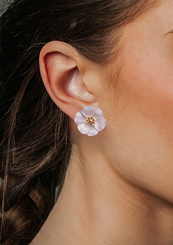 BOW19 Flower Small Earrings Pearl Beige