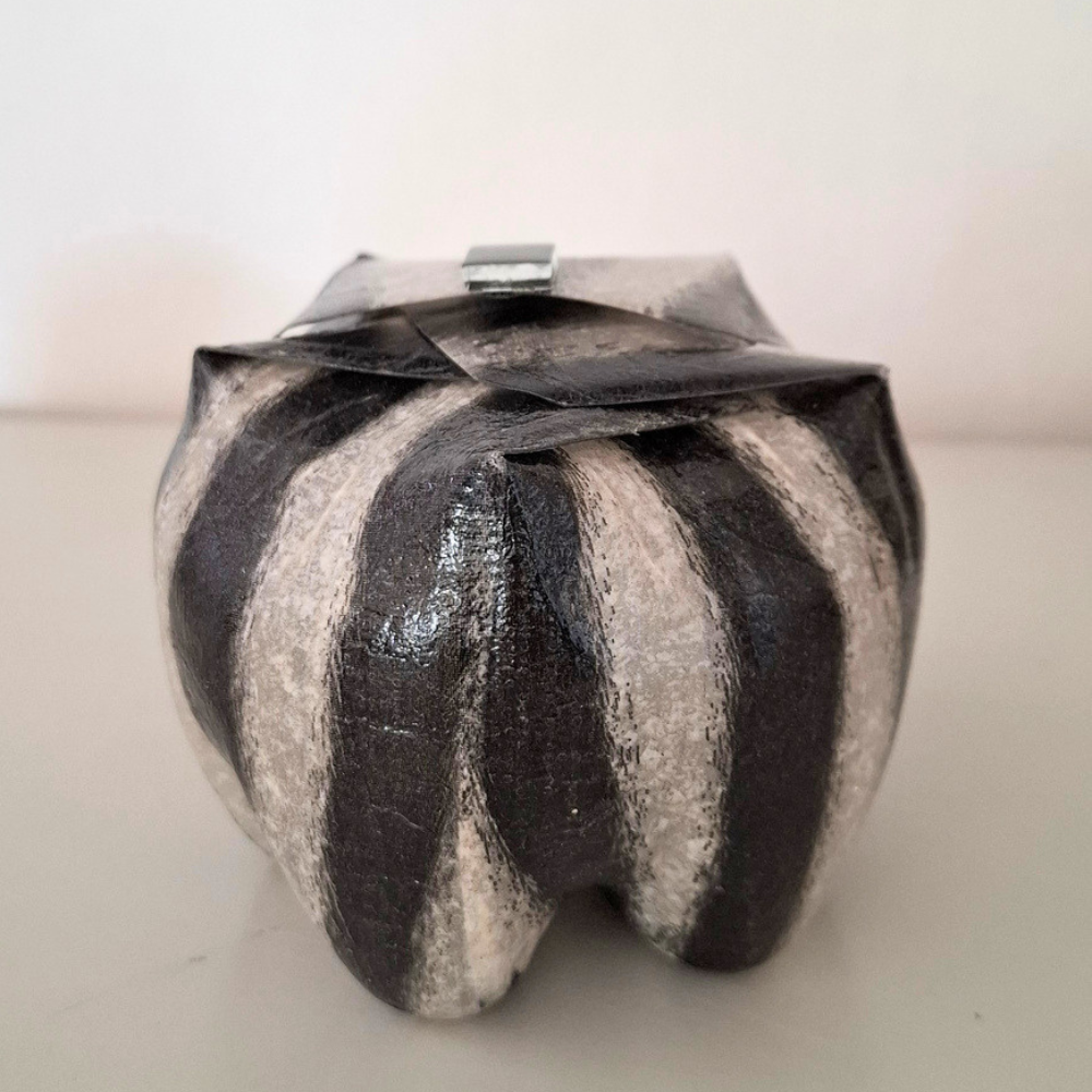 Presentförpackning/kruka -Zebra - Återvunnen PET-flaska - 3