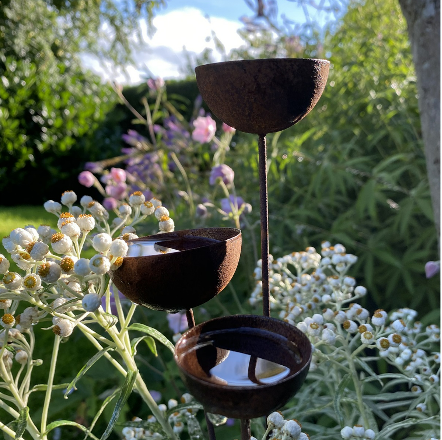 Humlebad i järn med 3 koppar 90 cm