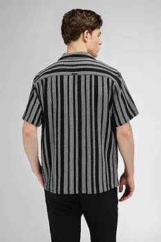 Urban Pioneers - Ferrara S/S Shirt - Black 