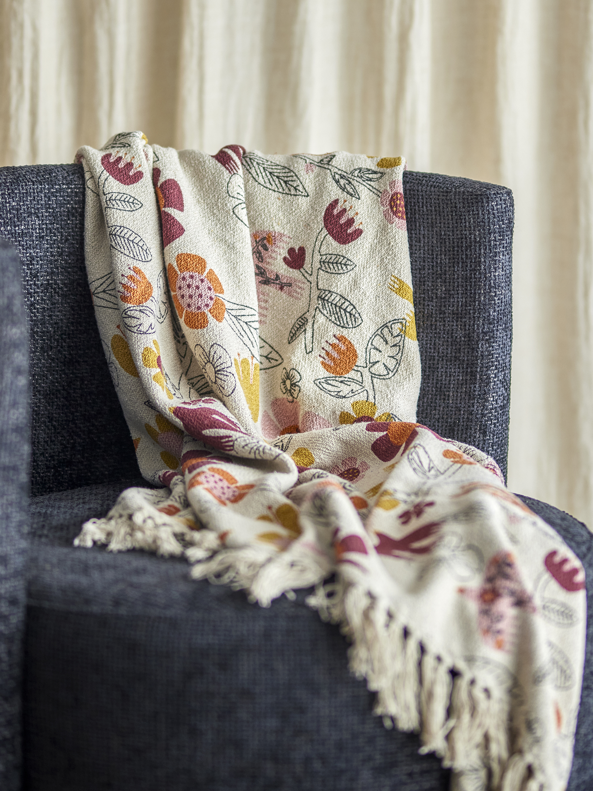 Bloomingville Vivielle Pläd Multifärgad 160x130 cm - 5
