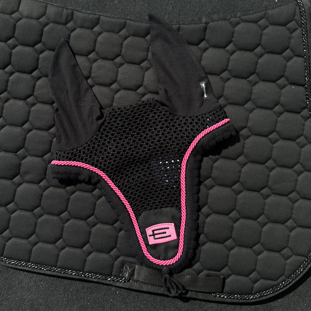 EQUILINE LÅNG HUVA MED E-LOGGA E43 BLACK PINK-GL.BLACK