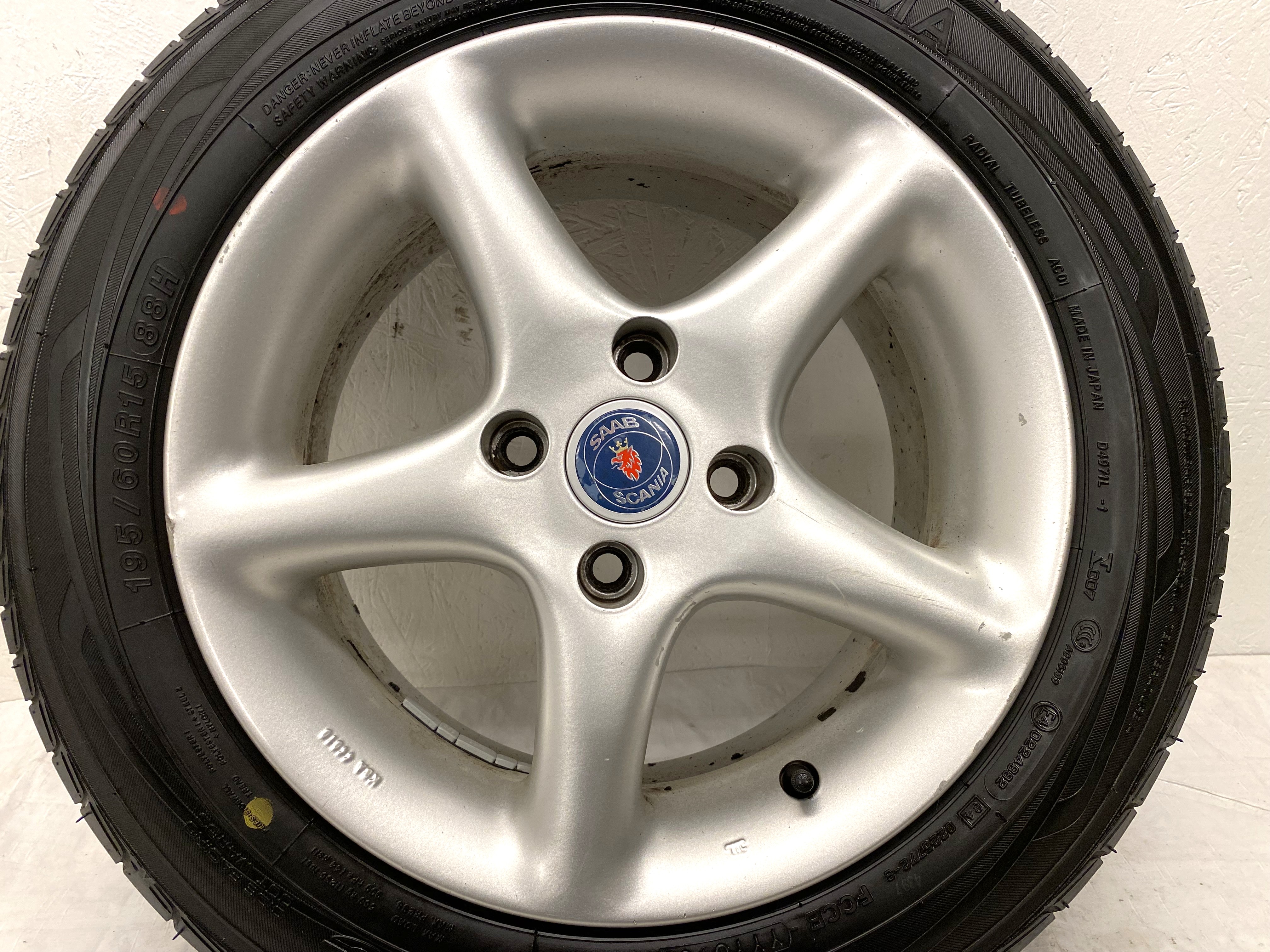 Kompletta Sommarhjul | 15" SAAB 9000 | 4x108 7x15 ET30 65.1 +  2 st 195/60 R15 88H Yokohama C-Drive | V09-05 | 3|2.5mm + 2 st 185/65 R15 88T Goodyear GT3 | V16-10 | 4|4mm - 10