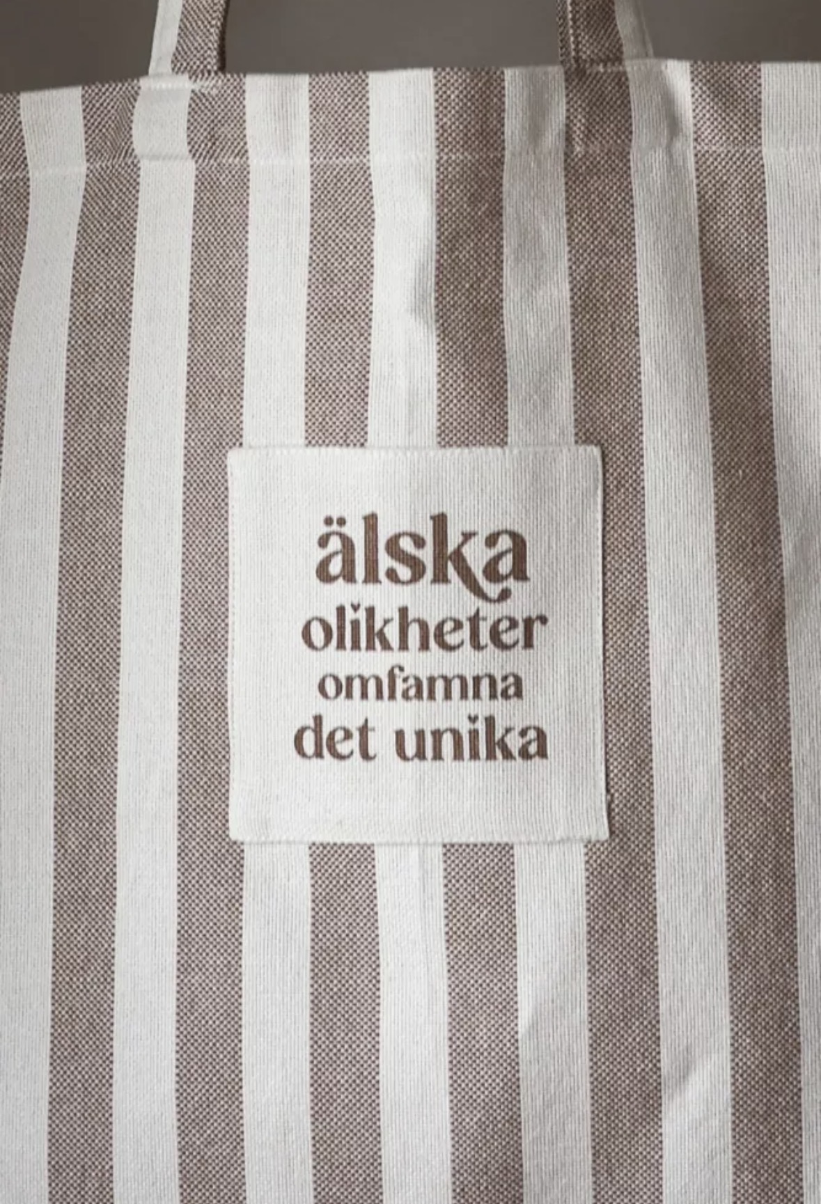 Majas Cottage shopping bag Älska Olikheter - 2
