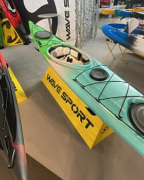 Wave Sport Hydra 145 – touringkajaken för komfort, kontroll och äventyr